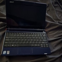 Acer Aspire One ZG5 Netbook Intel Atom 1GB RAM needs battery