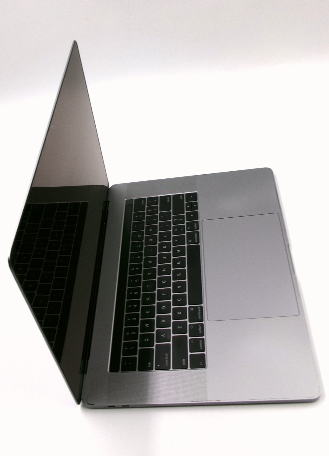 Apple MacBook Pro 15” Mid 2017 i7 16GB RAM For Parts - Read Description gallery