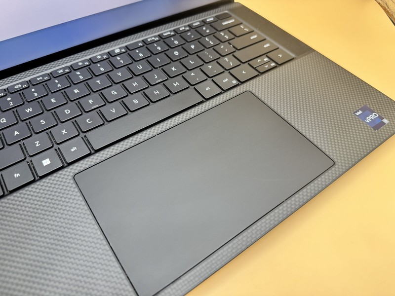 Dell Precision 5570 Laptop 15.6" Touch Display 2.5 GHz Intel Core i9-12900H vPro gallery