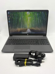 HP 255 G8 15.6″ AMD 3020e 4GB RAM 128GB SSD Gray w/ Charger
