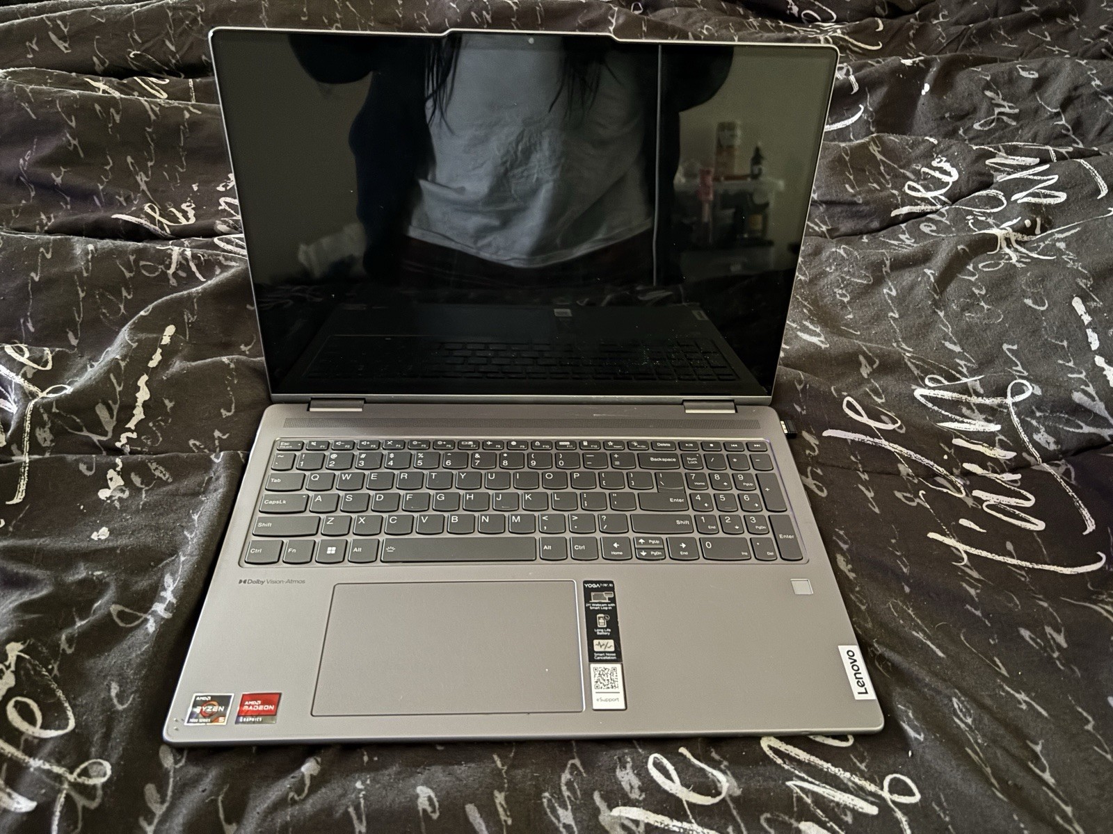 Lenovo Yoga 7 2in1 16” 2K Touch Laptop - AMD Ryzen 5 8640HS, 8GB/512GB SSD- READ gallery