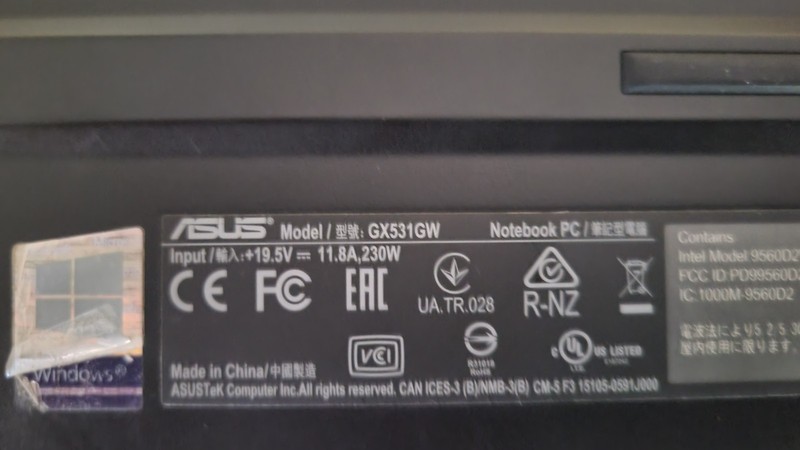 Asus ROG Zephyrus GX531GW-AS76 477 GB 16GB Ram Nvidia Geforce RTX2070 W/Max-Q gallery