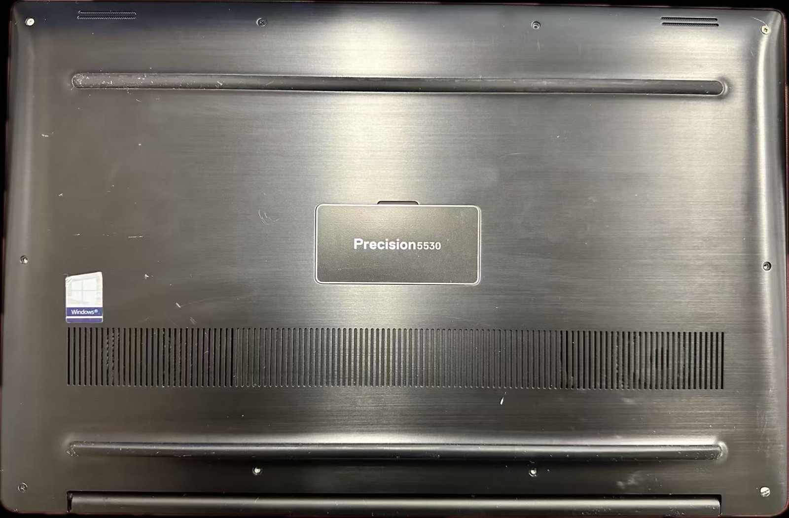Dell Precision 5530 15.6" i9-8950HK 16gb Ram 500gb SSD Quadro P2000 W11P gallery