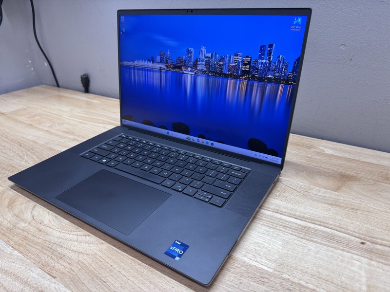 Dell Precision 5680 16" Laptop Intel Core i7, 512GB SSD, 32GB RAM, W11 gallery