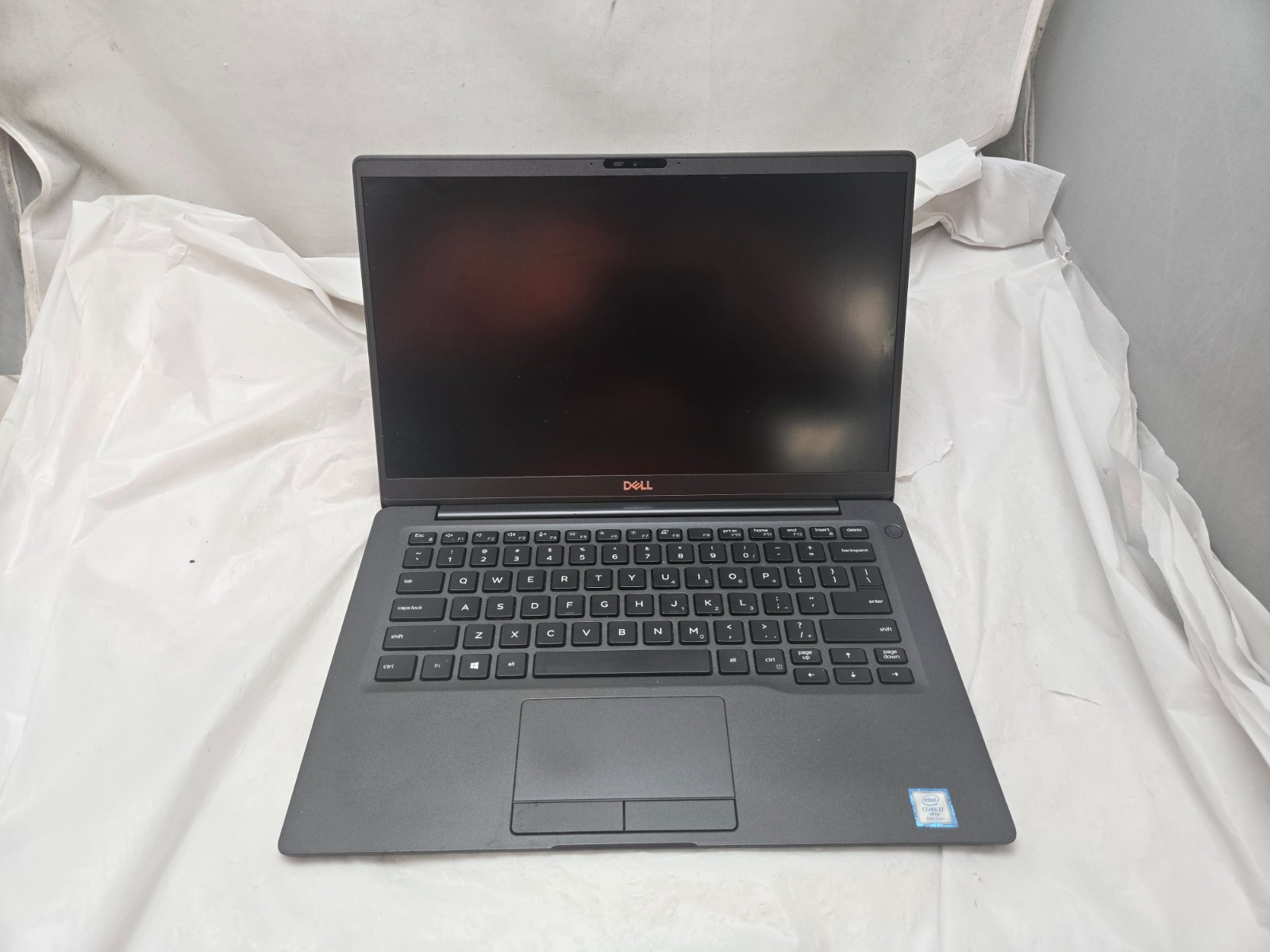 Dell Latitude 7400 14" : i7-8665U : 16GB RAM : 512GB SSD : Tested/Work : Grade B gallery