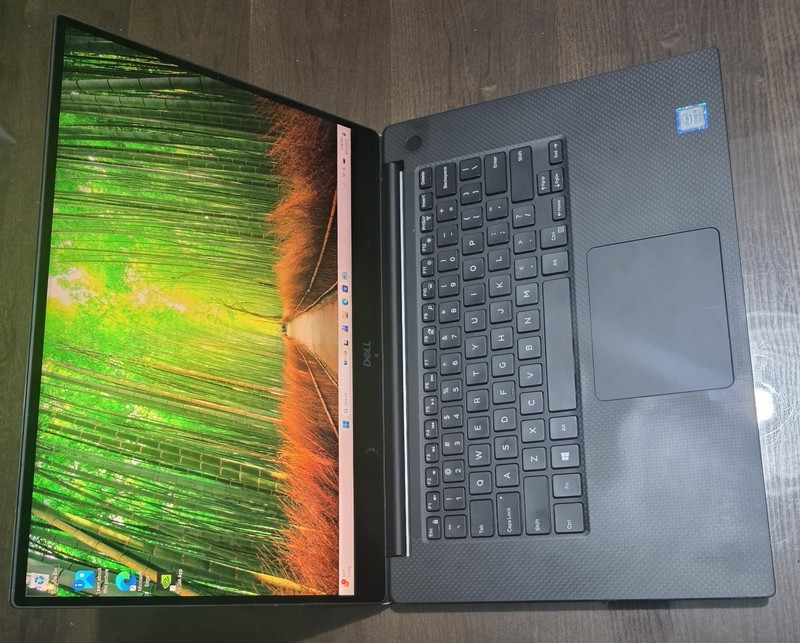 Dell XPS 15 9570 Touch i9-8950HK 32GB RAM 2TB SSD W11 Pro Plz read discription gallery
