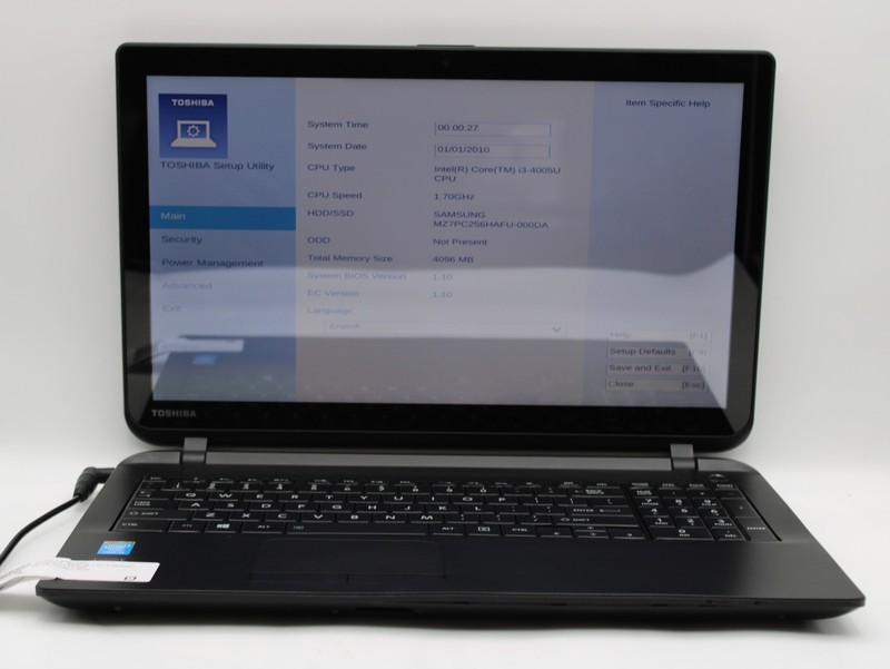 Toshiba Satellite C55t i3-4005U @ 1.7 GHz 4GB RAM 256GB SSD No OS gallery