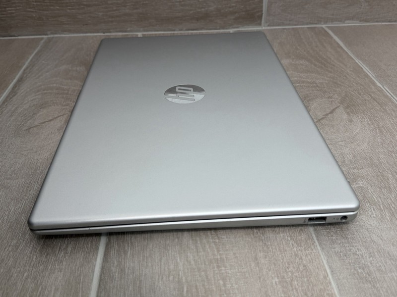HP 15-FD0586NR 15.6" Touch Laptop Core i5-1334U 8GB RAM 256GB NVMe SSD Win-11 gallery