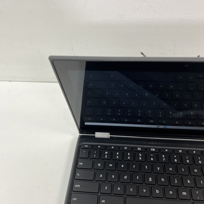 Lenovo Chromebook 300e 2nd Gen 2 in 1 11.6" 4GB Ram, Mediatek MT8173 2GB SSD gallery