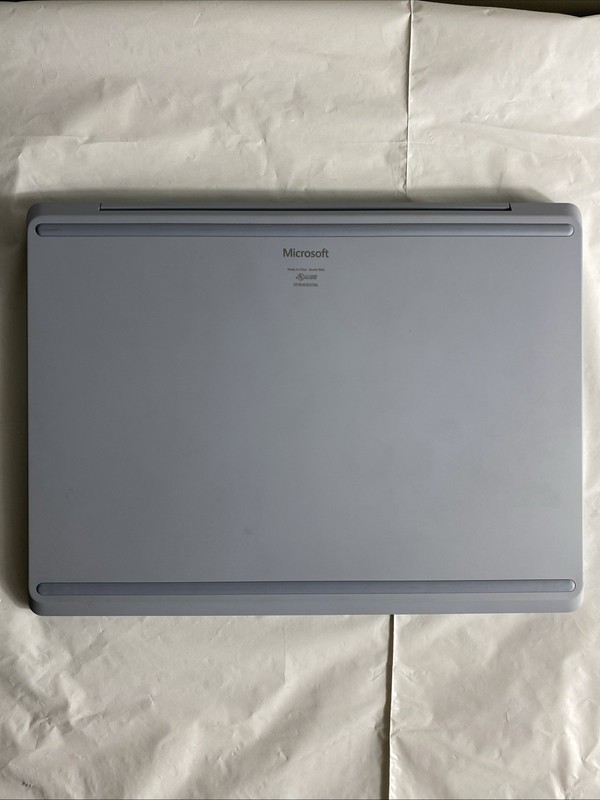 Microsoft Laptop Go Model 1943/Core i5-1035G1/8GB RAM/128GB gallery