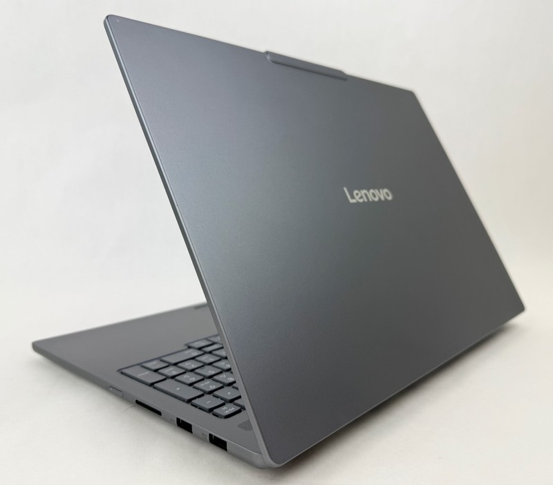 Lenovo IdeaPad Pro 5 16IAH10 16" 2.8K Touch Ultra 9 285H 32GB 1TB RTX 5050 W11H gallery