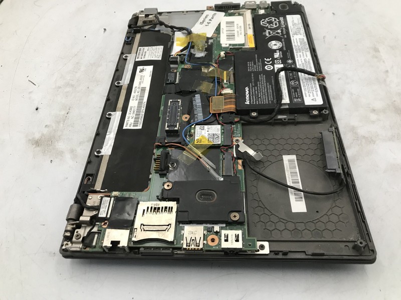 LENOVO THINKPAD X240 - FOR PARTS/FAN ERROR - INTEL I5 4300U - NO RAM - READ - BB gallery