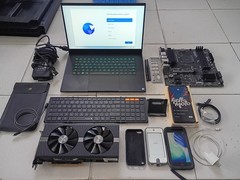 Razer Blade 15 Advanced 2018, iPhone SE 3rd Gen 128GB Unlocked, AMD RX580 + More