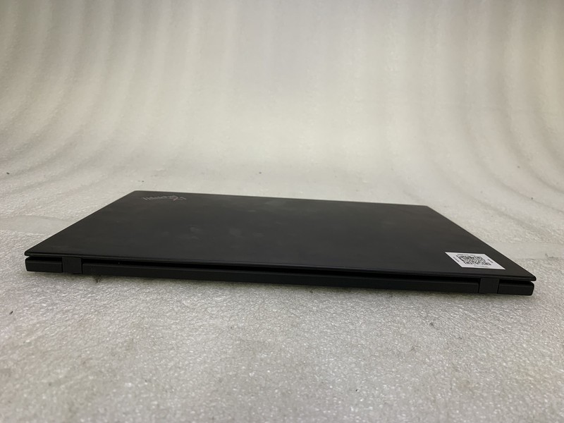 Lenovo ThinkPad X1 Carbon Gen 8 14" Core i7-10610U 16GB RAM 512GB SSD NO BATT/OS gallery