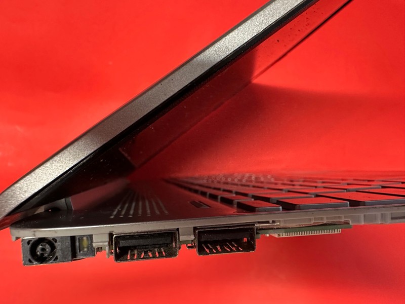 HP Laptop - 15-ef0023dx 15" HD Touch RYZEN 5 3500U Radeon Vega 8 Webcam *READ* gallery