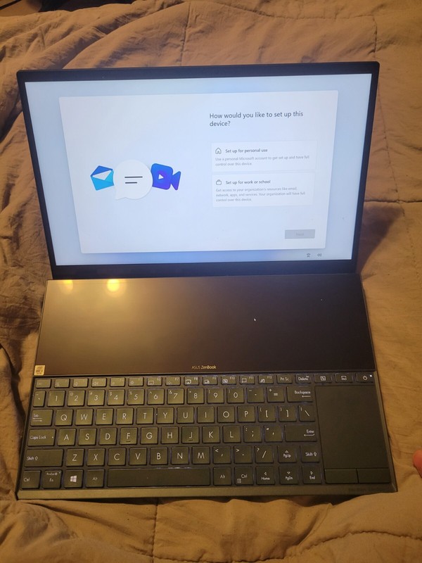 Asus ZenBook UX481F 14" i7-10510U 16GB 512GB SSD GEFORCE MX250 gallery