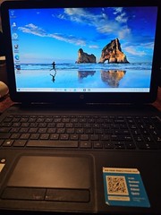 HP 15-f233wm Laptop w/Cable Intel Celeron N3050 15.6-in 4GB RAM 500GB HDD Win 10