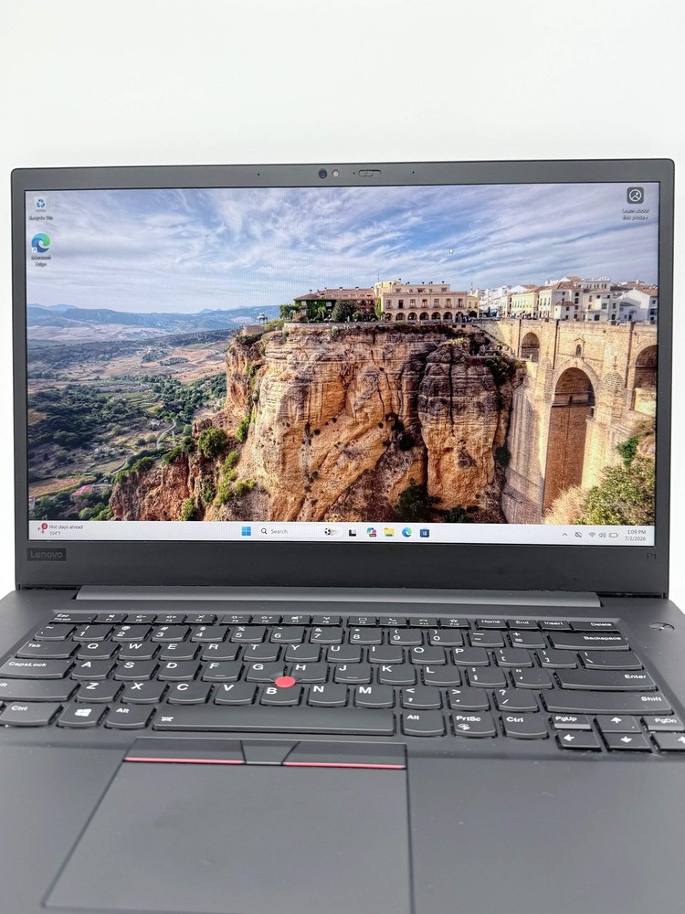 Lenovo ThinkPad P1 Gen 3 16" Intel UHD Graphics P630 32GB RAM 1TB Black Laptop