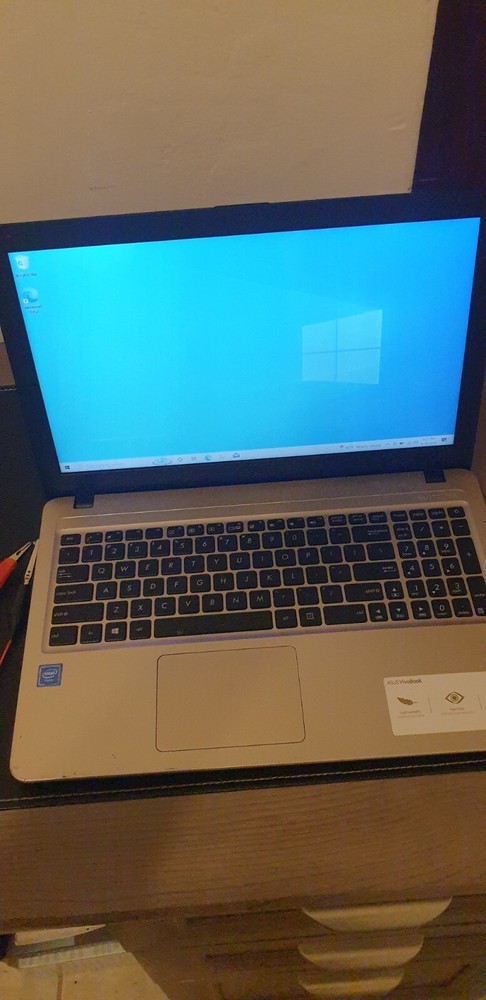 Asus VivoBook R540N Intel Celeron N3350 @1.10GHz | 4GB RAM | 1000GB HDD | W10H