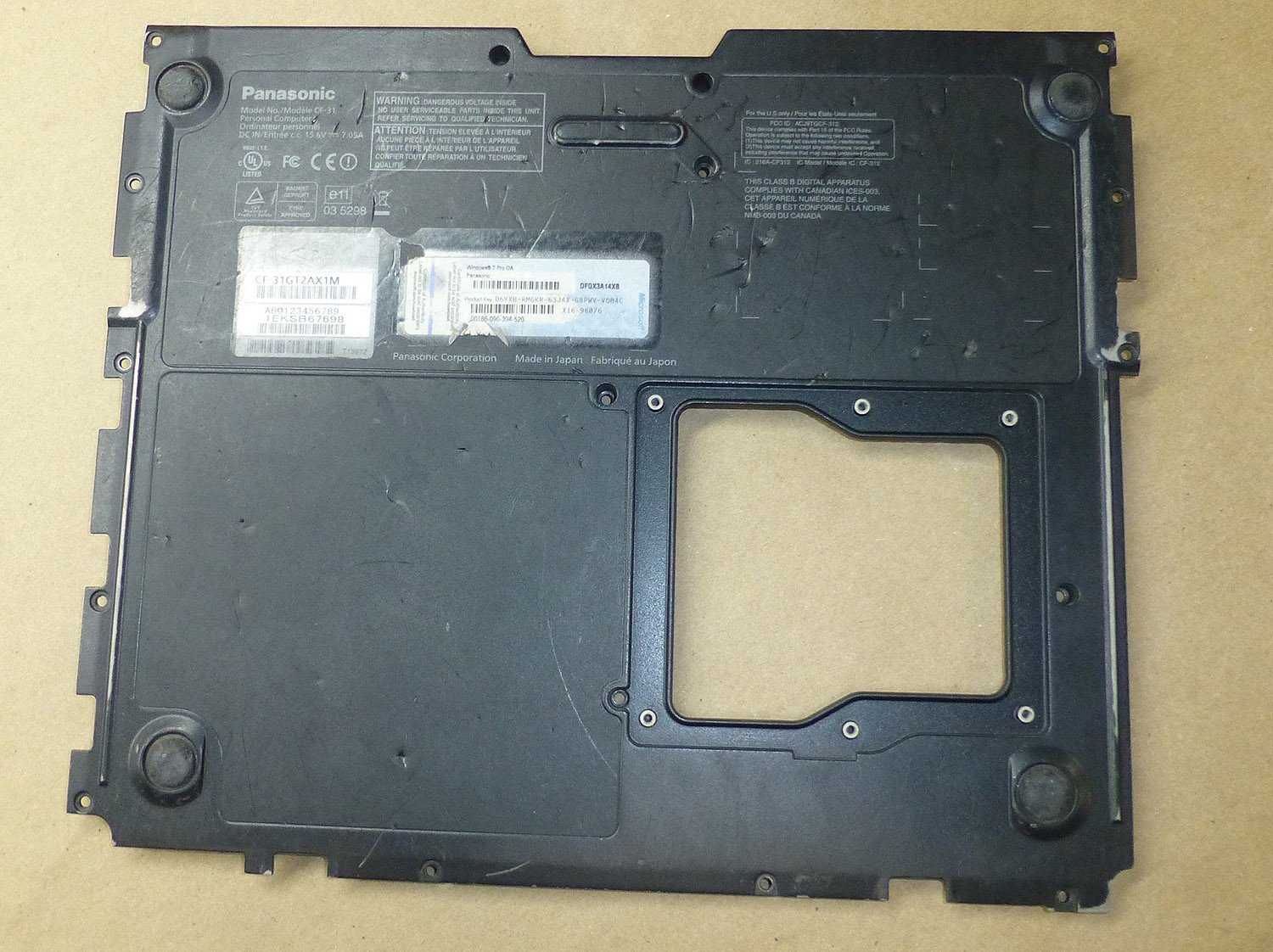 Panasonic Toughbook CF31 Back cover housing gallery