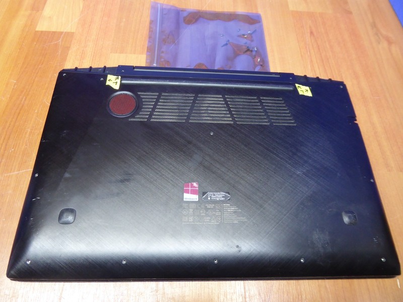 LENOVO y70-70 TOUCH 17.3" LAPTOP for parts or fix - sold as-is as pictured 80du gallery