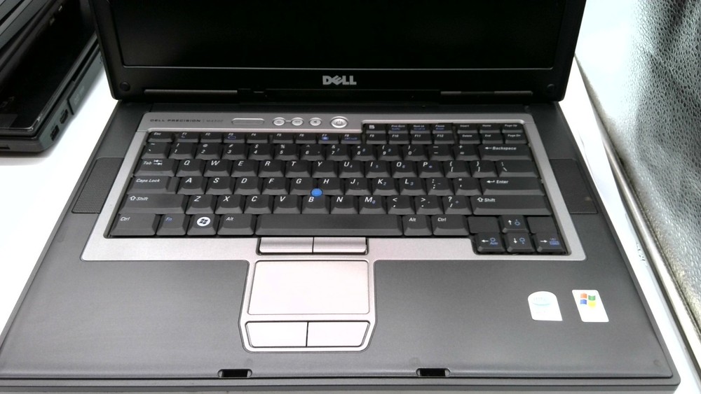 Dell Precision M4300 Intel Core 2 Duo 06FD 2GHz 2 GB ddr2 NO HDD parts only
