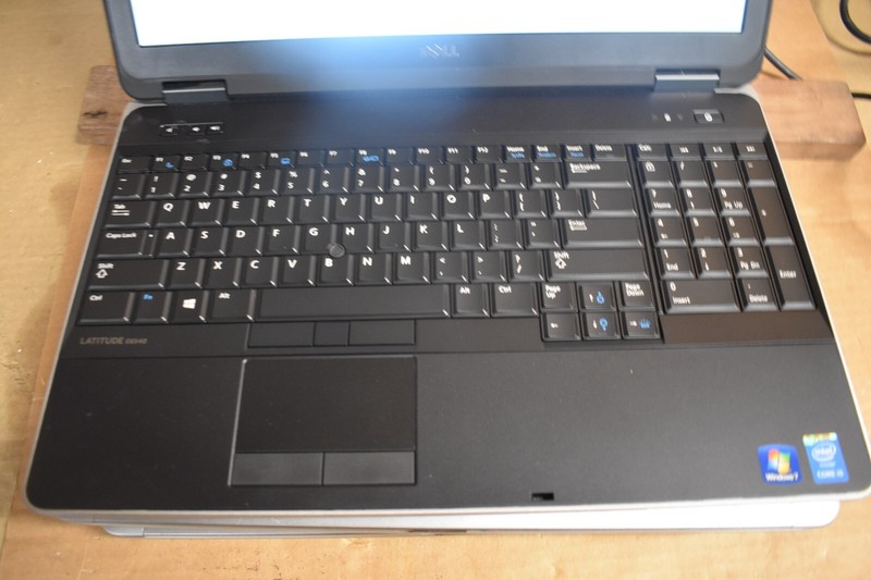 Dell Latitude E6540 Intel Core i5 2.50 & 2.60 GHz 4GB RAM No HDD Lot of 3 gallery