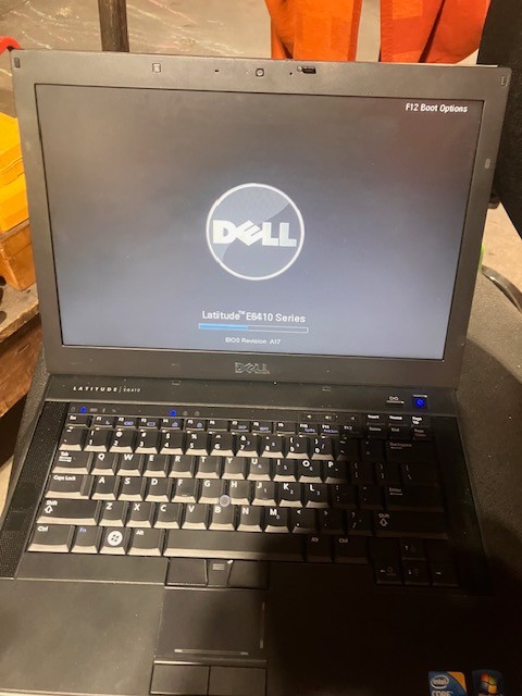 Dell Latitude E6410 14" Laptop Core i5-M560 2.67GHz 4GB 640GB HDD Windows XP Pro gallery