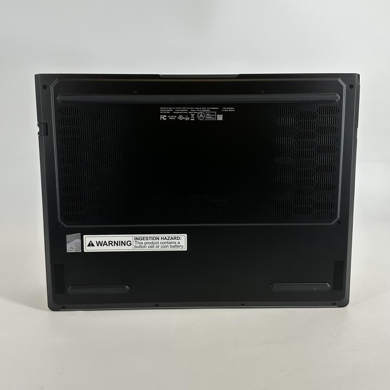 Lenovo Legion Pro 7i Gen 10 16 QHD+ Ultra 9 275HX 32GB 1TB RTX 5080 BENT FRAME gallery