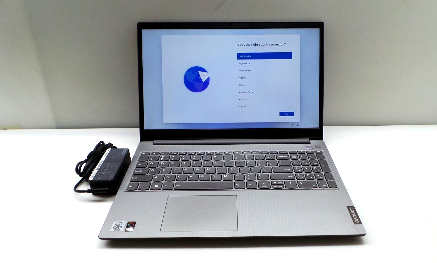 Lenovo ThinkBook 15-IIL | 15.6" i7-1065G7 1.30GHz | 16GB DDR4 RAM 512GB NVMe SSD gallery
