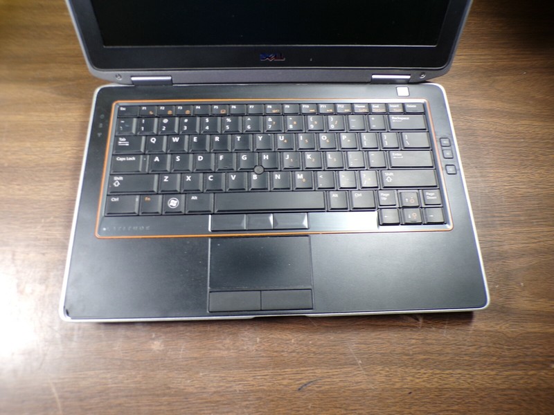 DELL LATITUDE E6320 INTEL i5-2520M 2.5GHZ 4GB RAM **NO HD/ NO CADDIE/ NO OS gallery