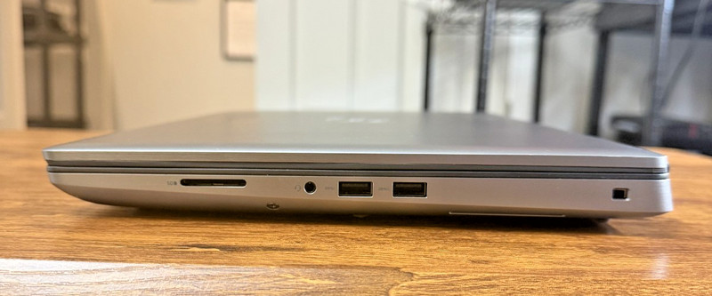 Dell Precision 7560 Intel(R) Core(TM) i9-11950H 32 GB RAM 1 TB SSD 15.6" gallery