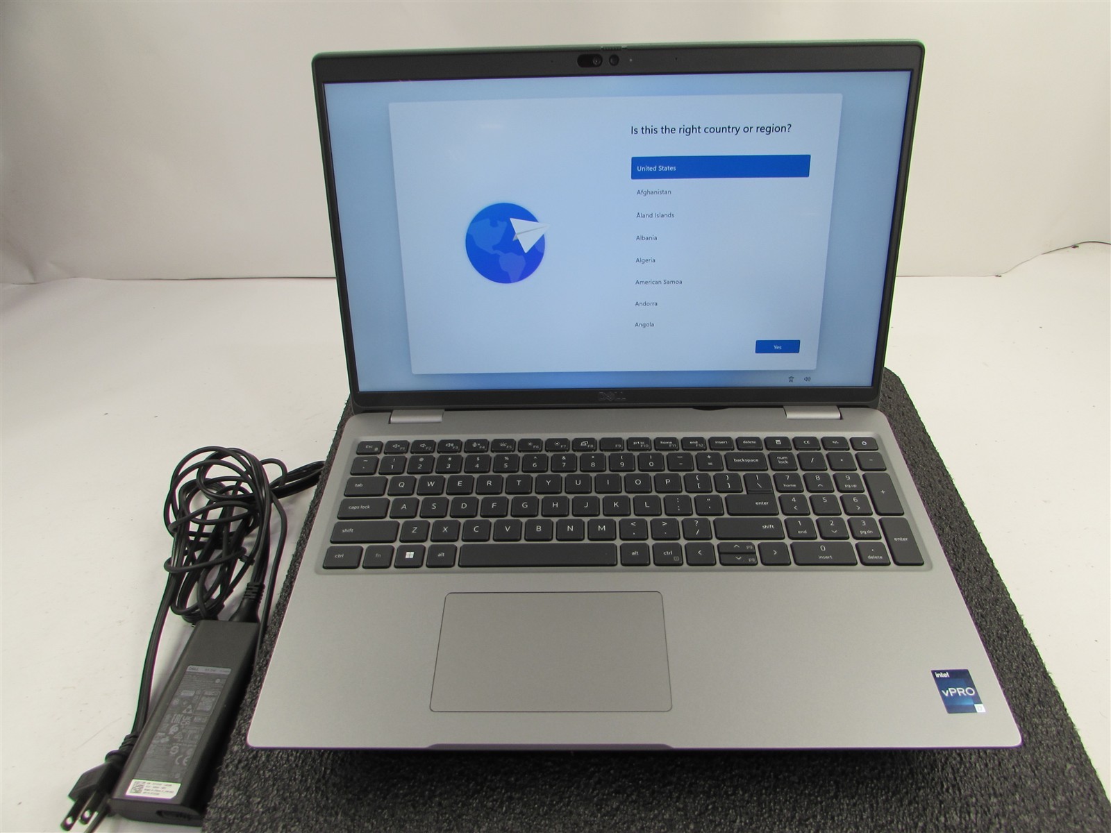 DELL LATITUDE 5540 1920X1080 FHD CORE I7-1370P 14 CORE 1TB SSD 32GB RAM WIN 11 gallery