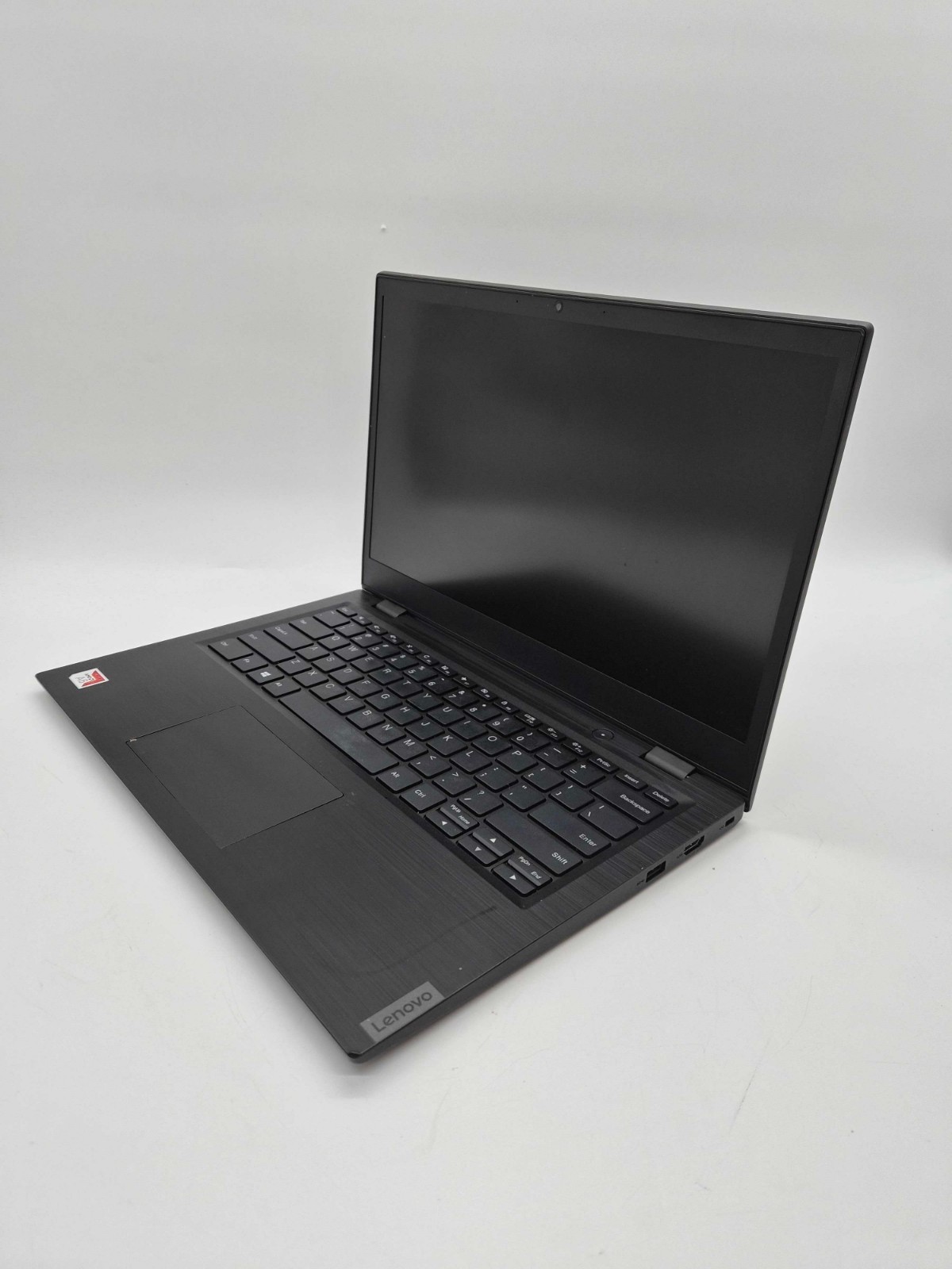 Lenovo Ideapad 14W / 4GB DDR3 / A6-9220C Radeon R5@ 1796.8GHZ / NO HDD / W10 gallery