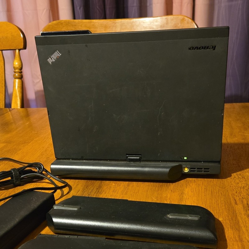 Lenovo ThinkPad X230 12.5" i5-3320M 2.60GHz 16GB No Storage Coreboot/Heads Black gallery