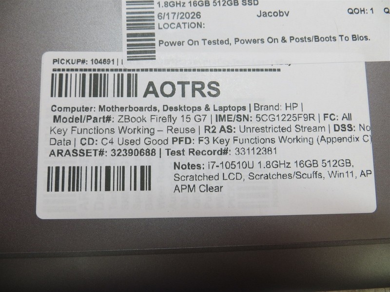 Scratched LCD HP ZBook Firefly 15 G7 Intel i7-10510U 1.8GHz 16GB 512GB SSD gallery