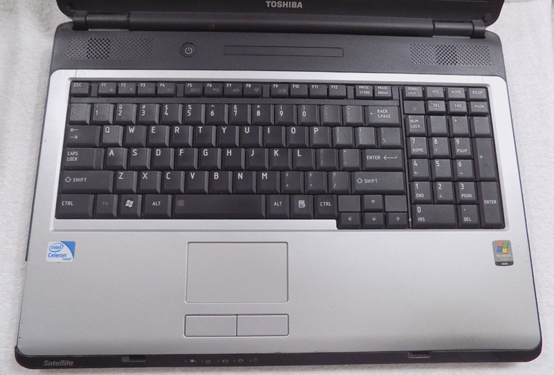 TOSHIBA SATELLITE C55-B5272 Notebook Laptop PC w/ Charger * 15.6" * WORKS gallery