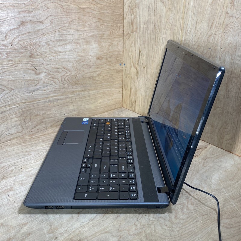 Acer 5733Z-4477 Pentium P6200@2.13GHz | 4GB | 500GB HDD | W10H | BAD BATT | READ gallery