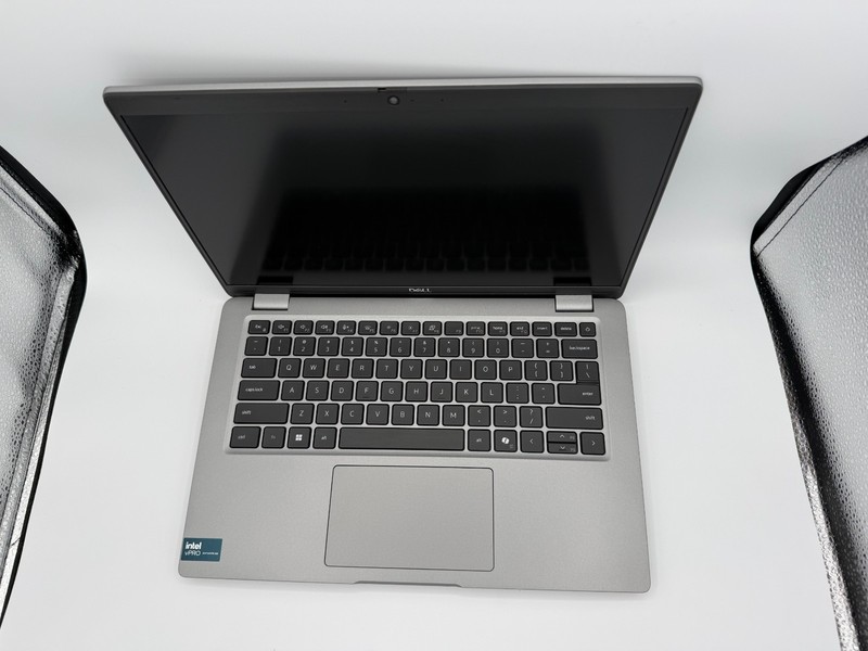Laptop Dell Precision 3490 Core Ultra 5 135H 32GB DDR5 512GB SSD Win 11 Pro gallery