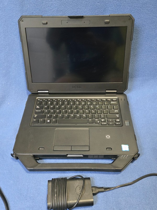 Dell Latitude 14 RUGGED 5414 14" i5-6300u 8GB RAM 512GB SSD WIN10 gallery