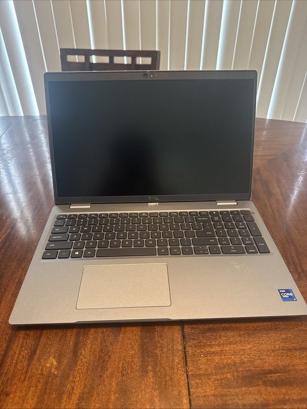 [C] Dell Precision 3560 15.6" FHD Laptop i7-1185G7 16GB | 256GB SSD Nvidia T500 gallery