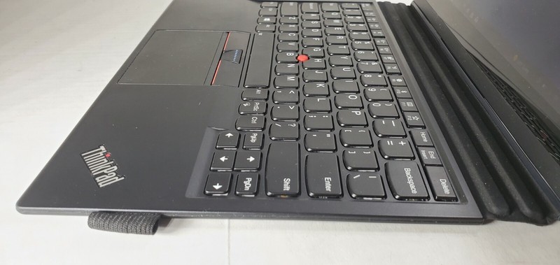 Lenovo ThinkPad X1 Tablet 2nd Gen 12.3" Touch i5-7Y57 @ 1.2Ghz 8GB 256GB Win10P gallery