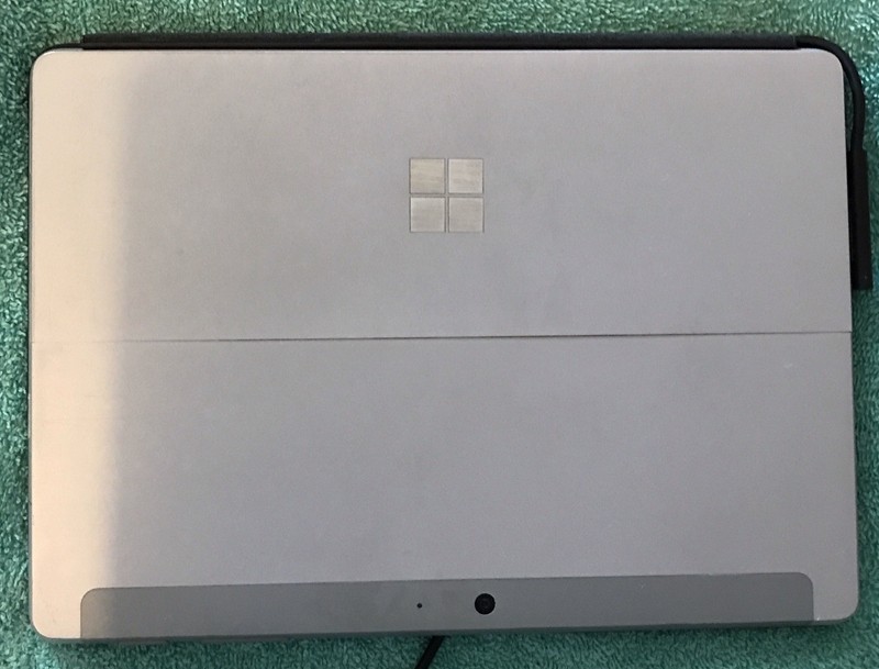 Microsoft Surface Go 2 (1927) 128GB ITEL CORE M3-8100Y @1.10 GHz gallery