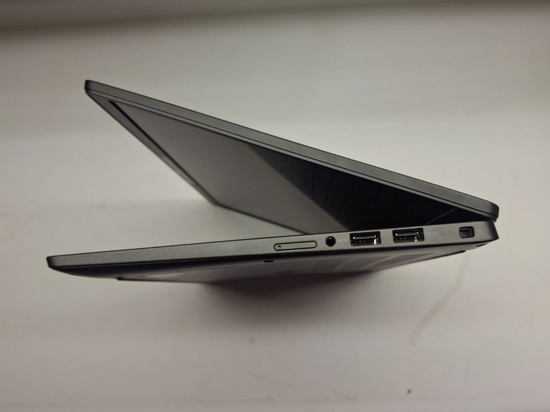 Dell Latitude 7410 14" Intel Core i7-10610U 16GB Ram 256GB NVMe SSD Win 11 Pro gallery