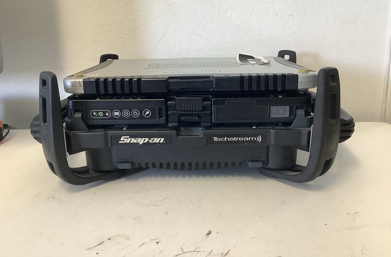 PANASONIC CF-19 TOUGHBOOK WINDOWS XP PRO TIS TECHSTREAM SNAP-ON CRADLE TOYOTA gallery