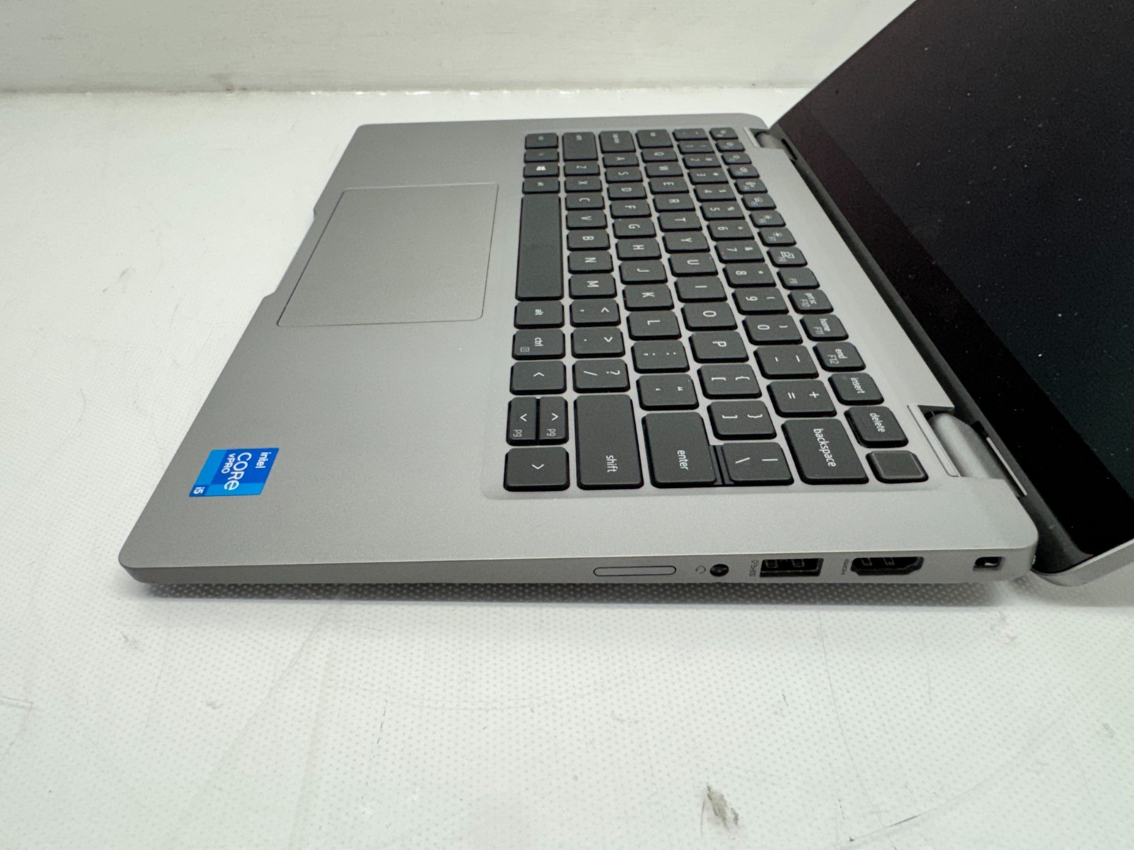 Dell Latitude 5320 13.3" Touch i5-1145G7@2.6GHz 8G RAM 256GB No Battery *READ* gallery