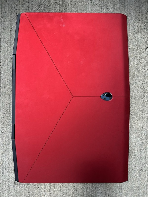 Alienware M17 gallery