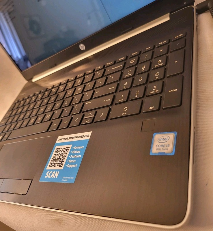 HP Notebook - 15-dw0030nr i5-8265U CPU@ 1.6GHz 8GB RAM no SSD 081302 gallery