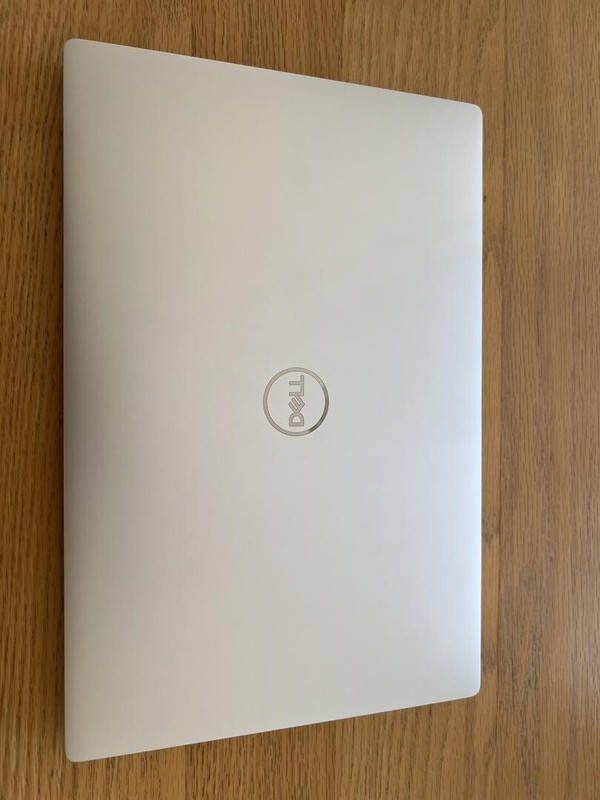 dell xps 13 9320 plus i7 12th gen, 13.4 inch screen, silver, 16 gb ram, 512 gb gallery