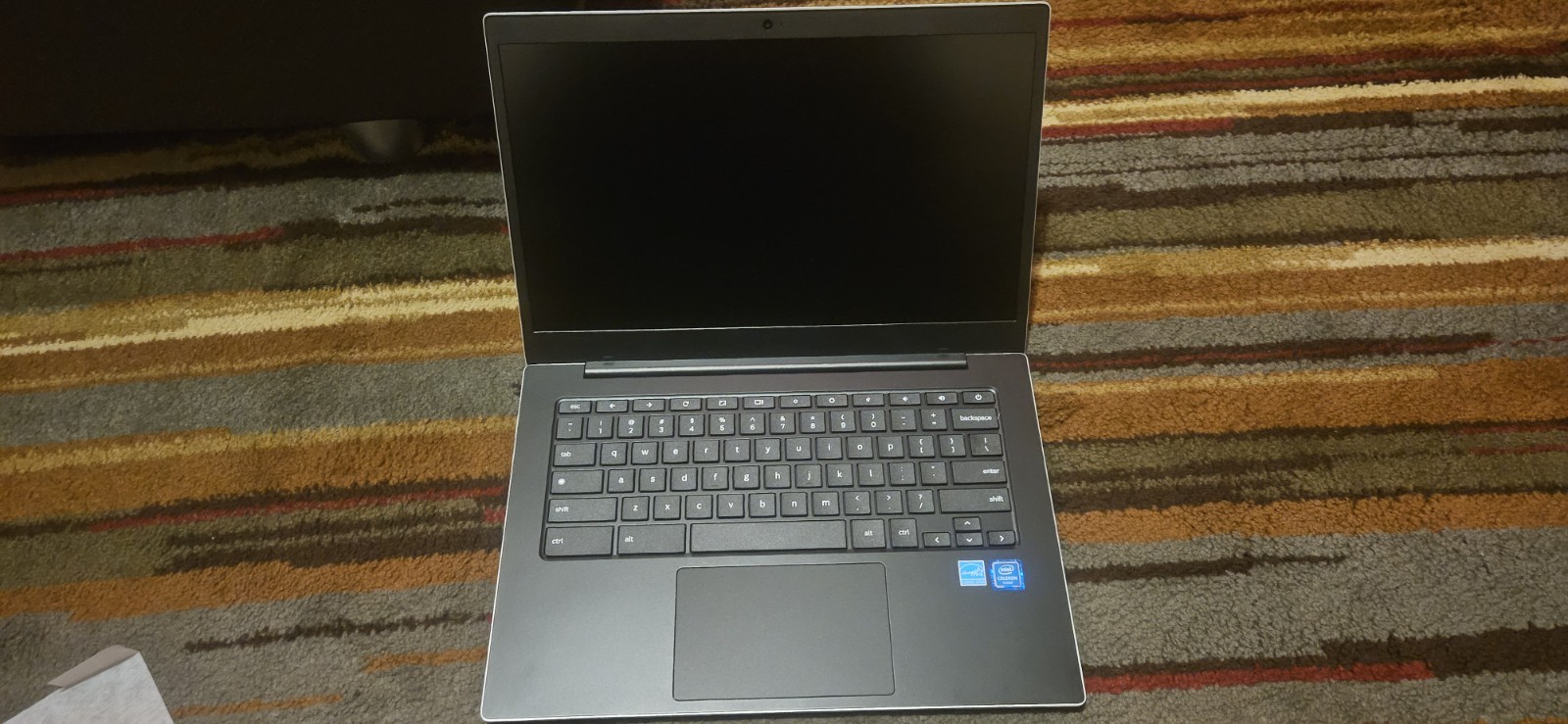 Samsung Galaxy Chromebook Go XE340XDA-KA8US 14" Celeron N4500 1.1GHz 4GB RAM gallery